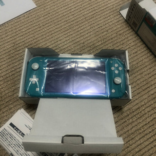 任天堂Switch lightの画像