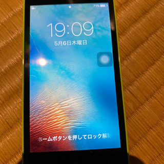 au iPhone5c 32gb（送料込み）受付再開の画像