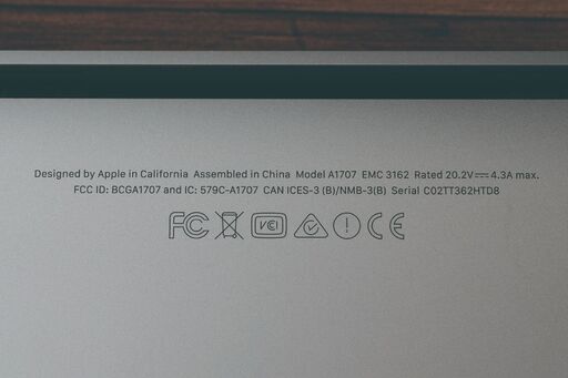 MacBook Pro 15インチ Mid 2017 SSD512GB A1707(EMC 3162)