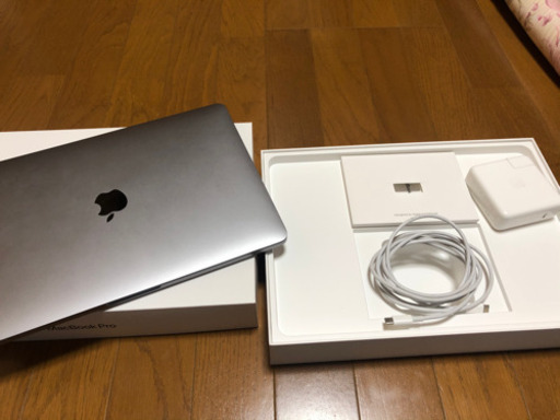 MacBook pro 2019 touch bar 不具合なし