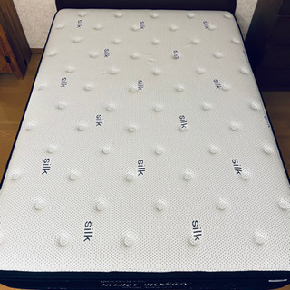 ニトリ　デュアルポケット　ダブルサイズマットレス＋木製枠の画像