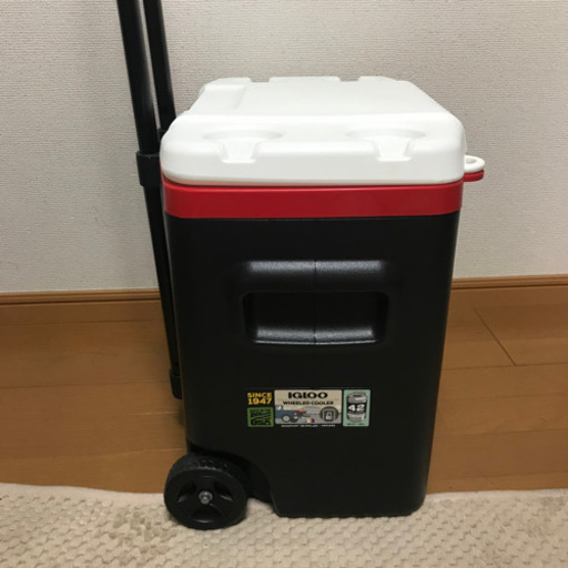 イグルーのクーラーボックス28ℓコロコロ付き美品