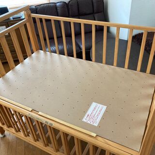ベビーベッドの画像