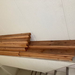 【無料、差し上げます】木製パレット用木材の画像