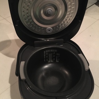 SHARP シャープ 炊飯器 3合 の画像