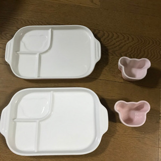 ルクルーゼ　ベビー　マルチプレート　2セット