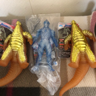 新品、未使用。ウルトラマンフィギュア　３体セット