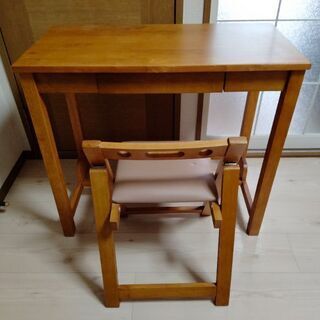 【机　椅子セット】椅子折り畳めます