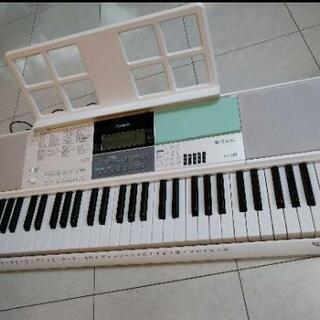 CASIO光ナビ　キーボード　ピアノ