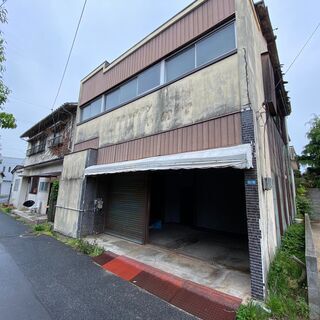 東区西大寺中にガレージハウス付き戸建募集です＾＾ペット相談可！