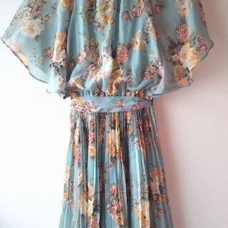【ご購入者様決定しました】美品 ミニワンピース 春～夏物の画像