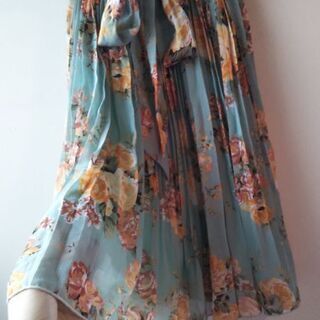 【ご購入者様決定しました】美品 ミニワンピース 春～夏物の画像