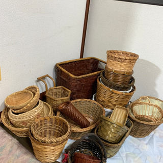 籐カゴ　盛り合わせ