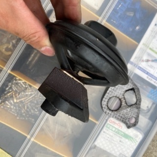 C1500 1995年　中古 EGRバルブ