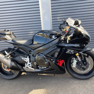 GSX-R750 逆車　女性ワンオーナー 2013年製　ローダウン済み