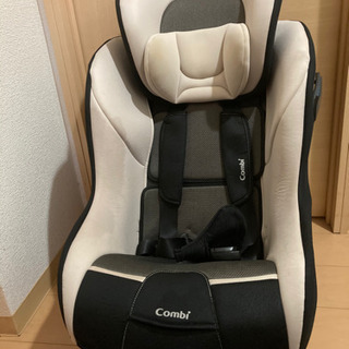 combiチャイルドシート  0歳児～6歳【引取り先決定しました】