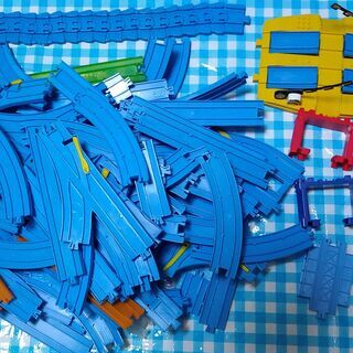 【無料】プラレールのレールがいっぱい♪