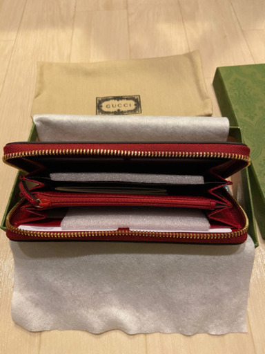 GUCCI ドラえもん　長財布　牛ドラ