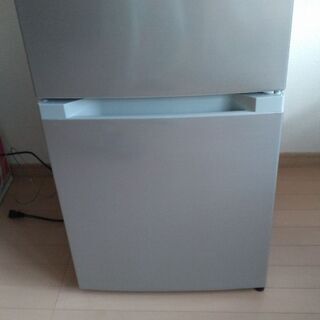 2ドア冷蔵庫の画像