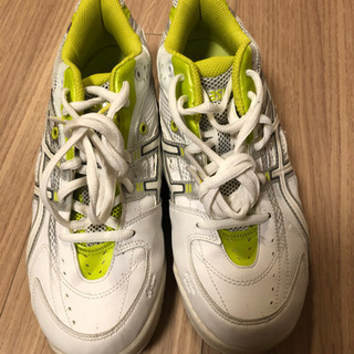 asics テニスシューズ　23.5cm