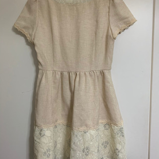 膝丈ワンピース