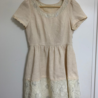 膝丈ワンピースの画像