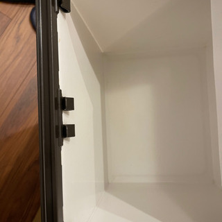 ダストボックス。分別ゴミ箱。ゴミ袋を何分割に分けて使えます。。便利です！取りに来られる方、あげます！の画像