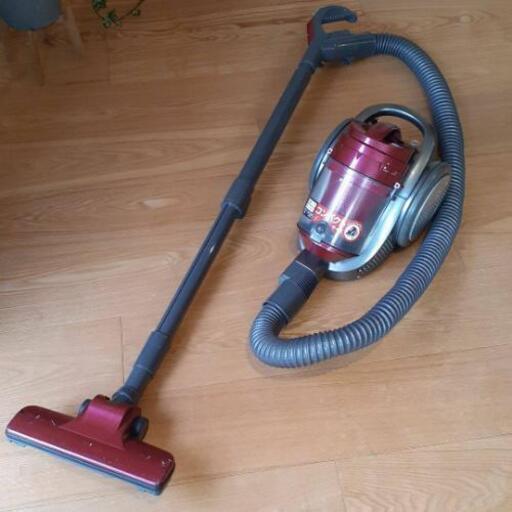 値下げ！掃除機 アイリスオーヤマ IRIS ECC-100CT レッド