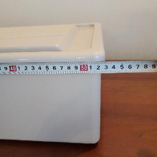 衣装ケースの画像