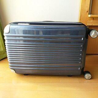 スーツケース (4〜5日旅行用)