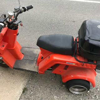 3輪バイクの画像