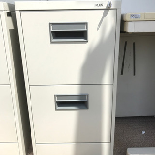 キャビネット‼️書庫‼️鍵あり✨