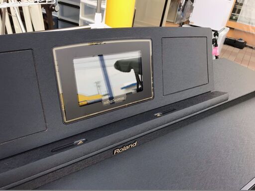 カラー液晶画面搭載！！！　ハイグレード　ローランド　電子ピアノ　ＨＰⅰ－６Ｆ　８９，９８０円（税込み）
