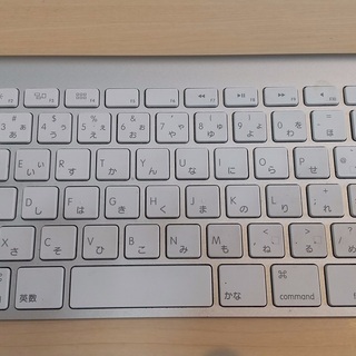 iMac 24インチ、純正ワイヤレスキーボード、Logicoolマウスのセットの画像