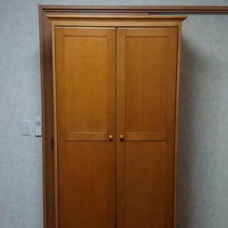 カリモク家具 洋服ダンスの画像