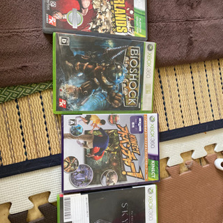 xbox360 本体とソフトおまけ