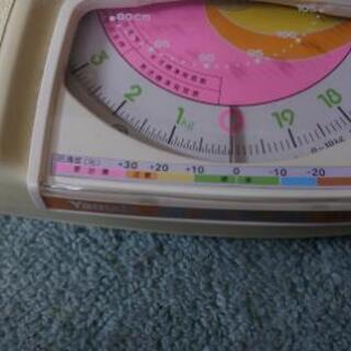 赤ちゃんの体重計の画像