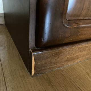 食器棚（木製）の画像