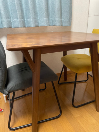 ニトリ　ダイニングテーブル、チェアセット