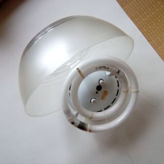 半透明の傘　ペンダントライト