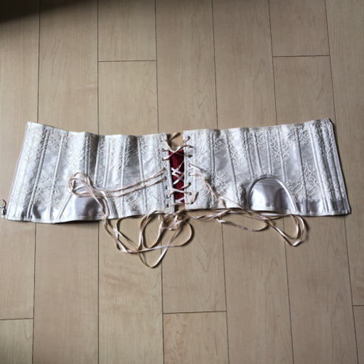 元鈴木さん　大人気コルセット  ダイエット　ボディメイクに　