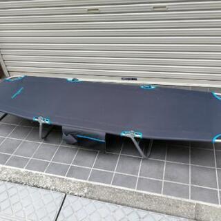 キャンプベッド
