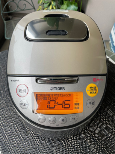 タイガー　炊飯器　JKT-A100 2013年型