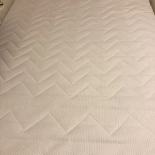 ほぼ新品 雲のやすらぎプレミアム シングルの画像