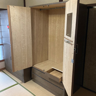 アンティーク布団箪笥の画像