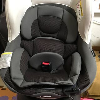 コンビ　チャイルドシート　ネセルターン