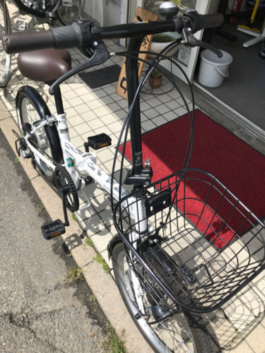 お洒落な20インチフォールディングバイク