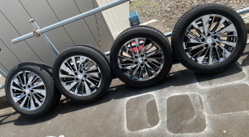 タイヤホイール　18インチ