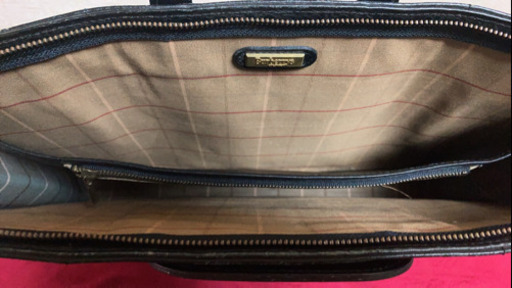 5MKO320  BURBERRY ビジネスバッグ 黒 大きめ