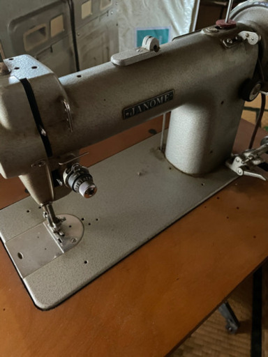 （商談中）アンティーク　足踏みミシン　JANOME763